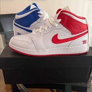 Nike Women's Sneakers - Red, White, and Blue